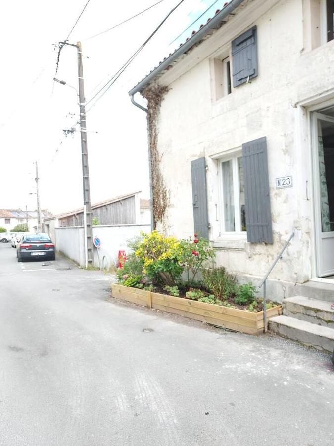 Maisonnette Saintes Luaran gambar