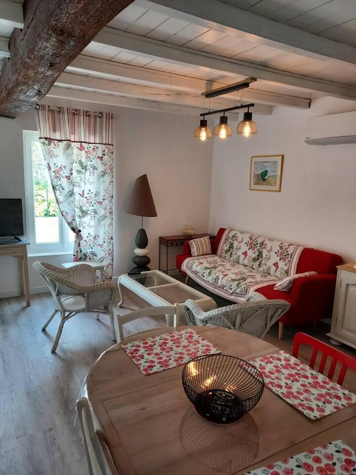Maisonnette Saintes Luaran gambar
